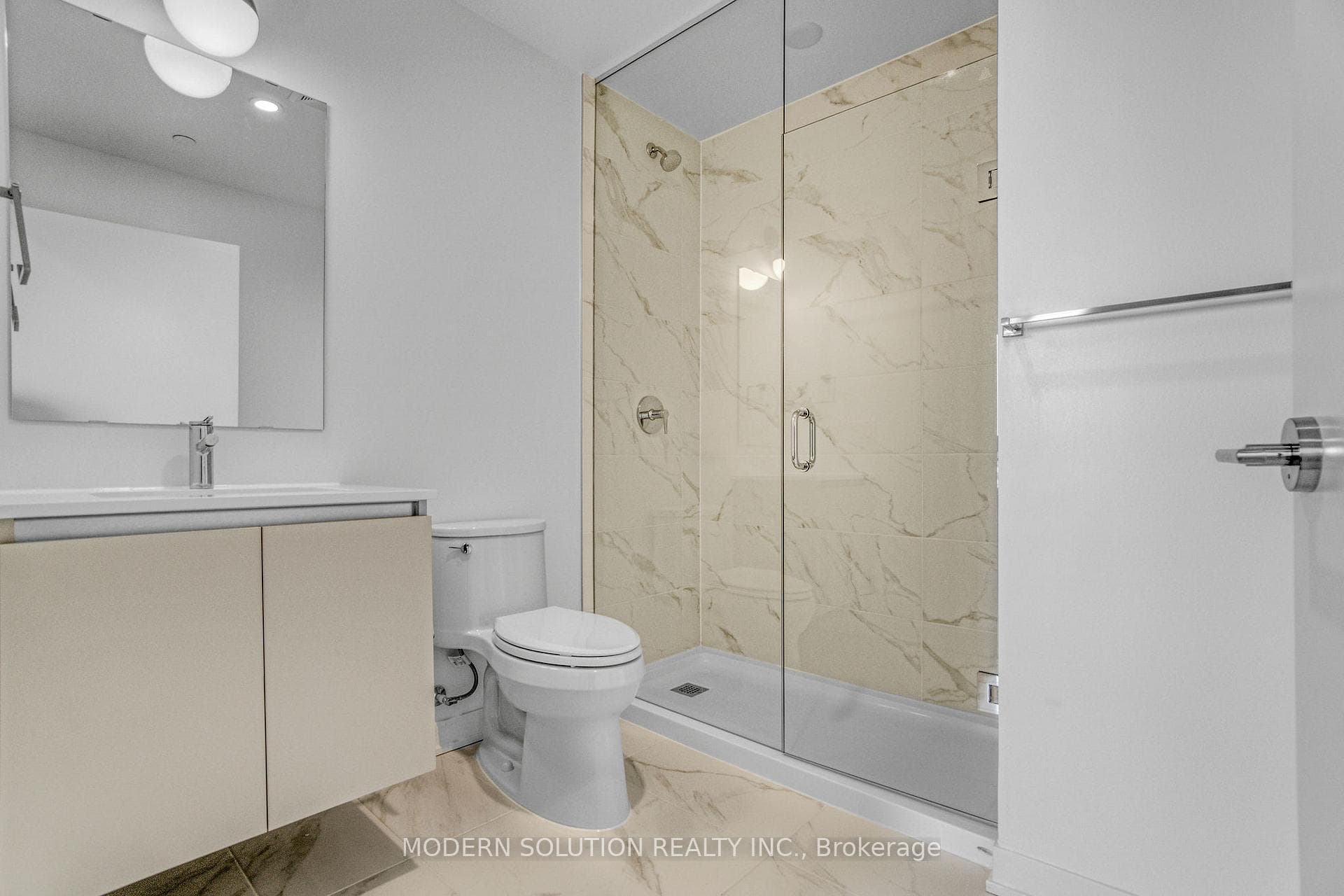395 Dundas Street Unit 501 photo 18