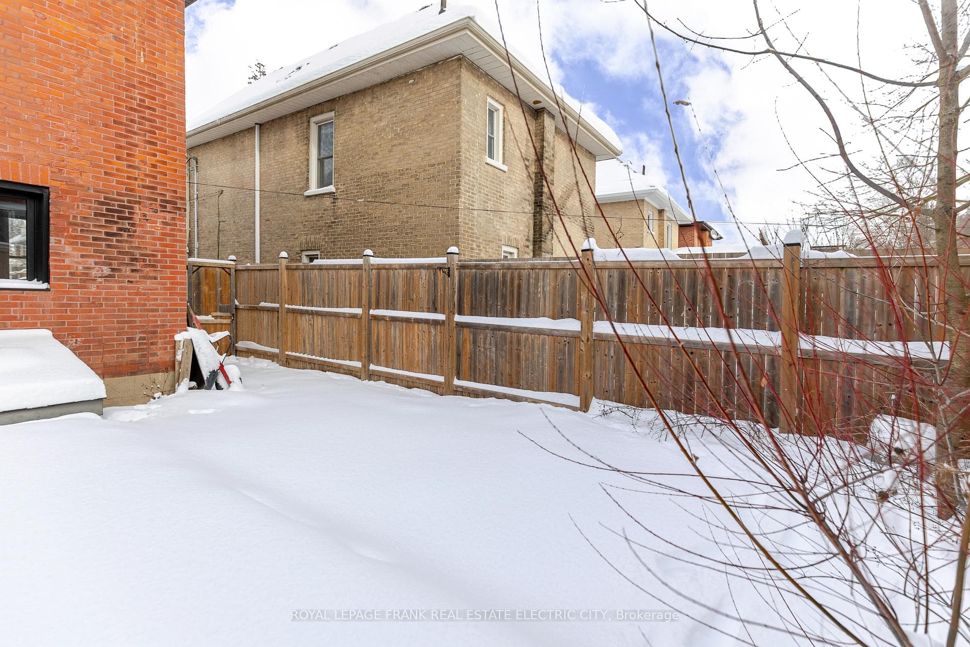 599 Homewood Avenue photo 45