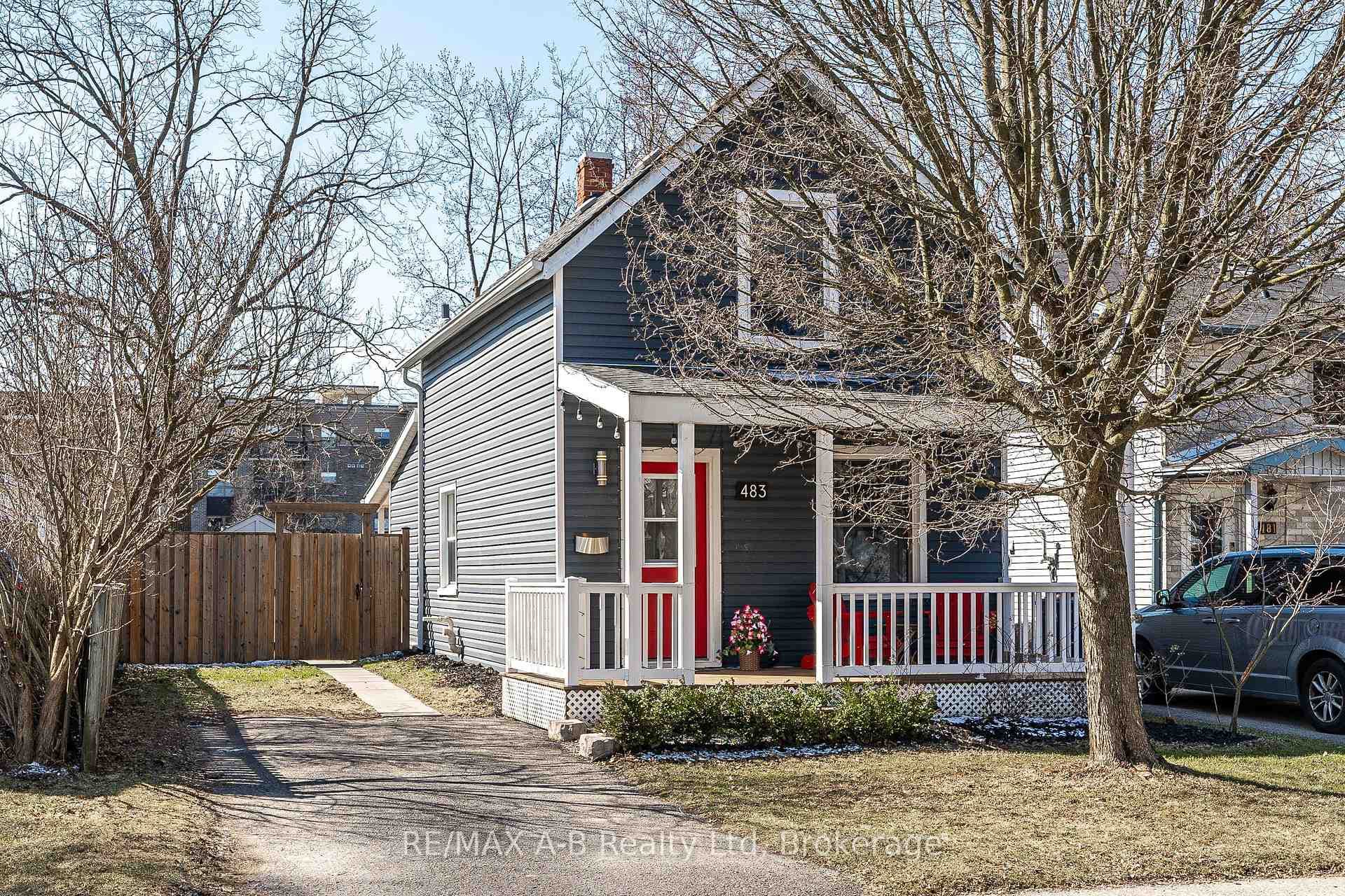 483 Brunswick Street photo 1