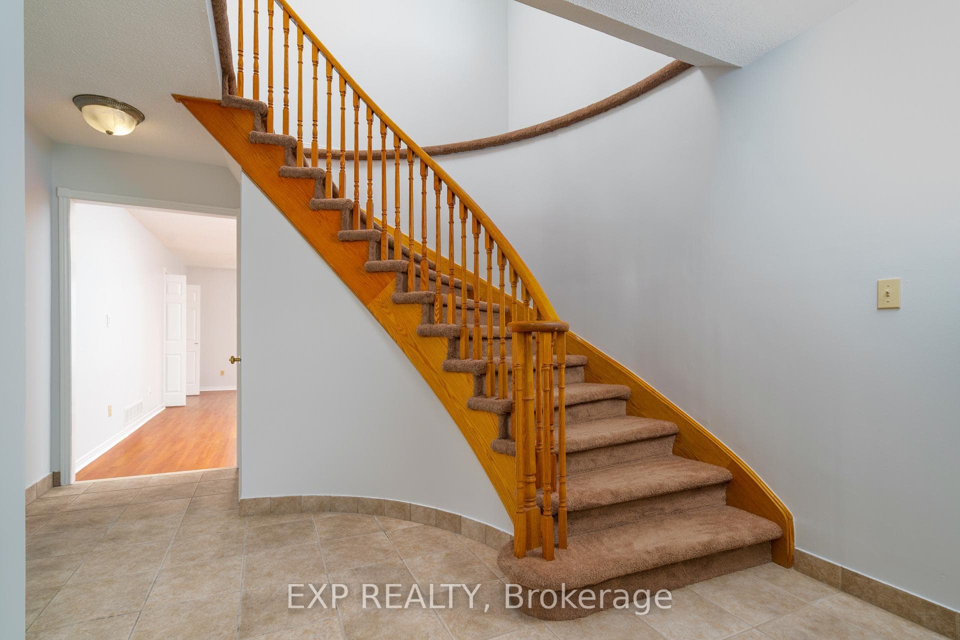 125 Overbank Drive photo 24