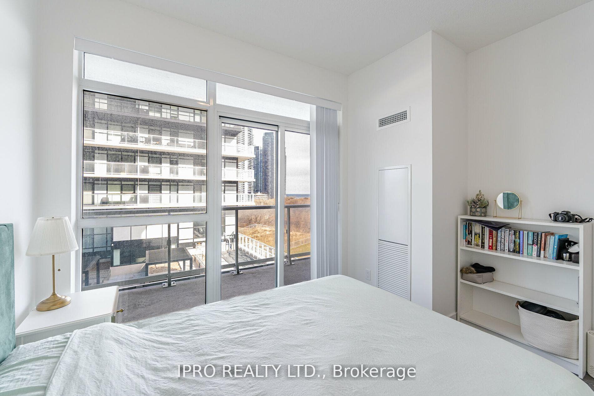 251 Manitoba Street Unit 615 photo 28
