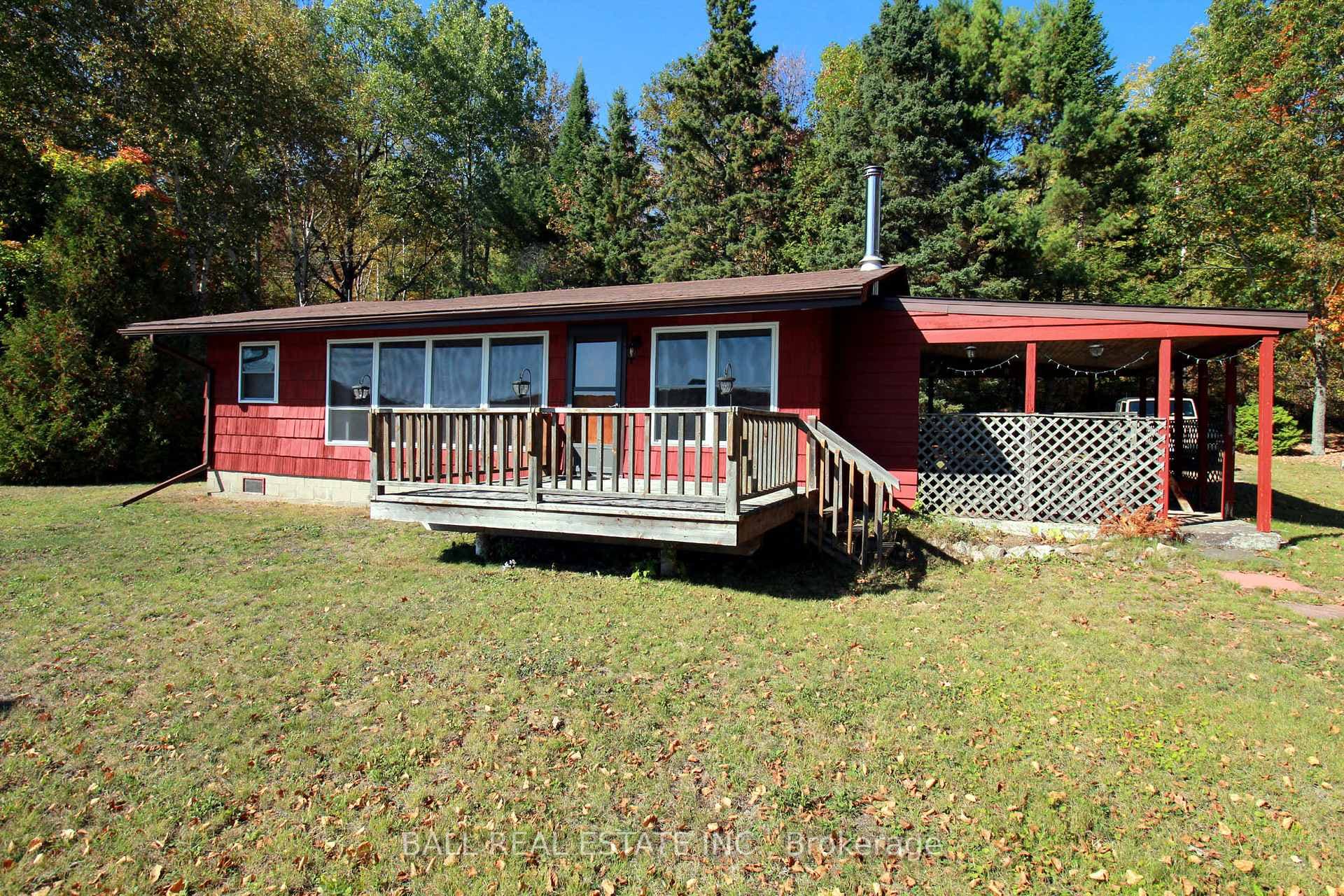 9 Russell Crescent photo 14