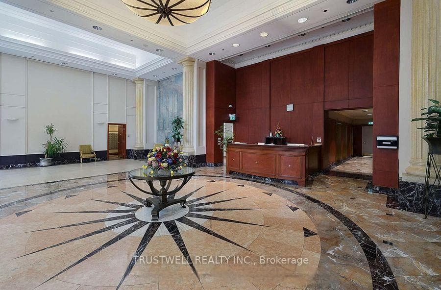 8 Lee Centre Drive Unit 1509 photo 6