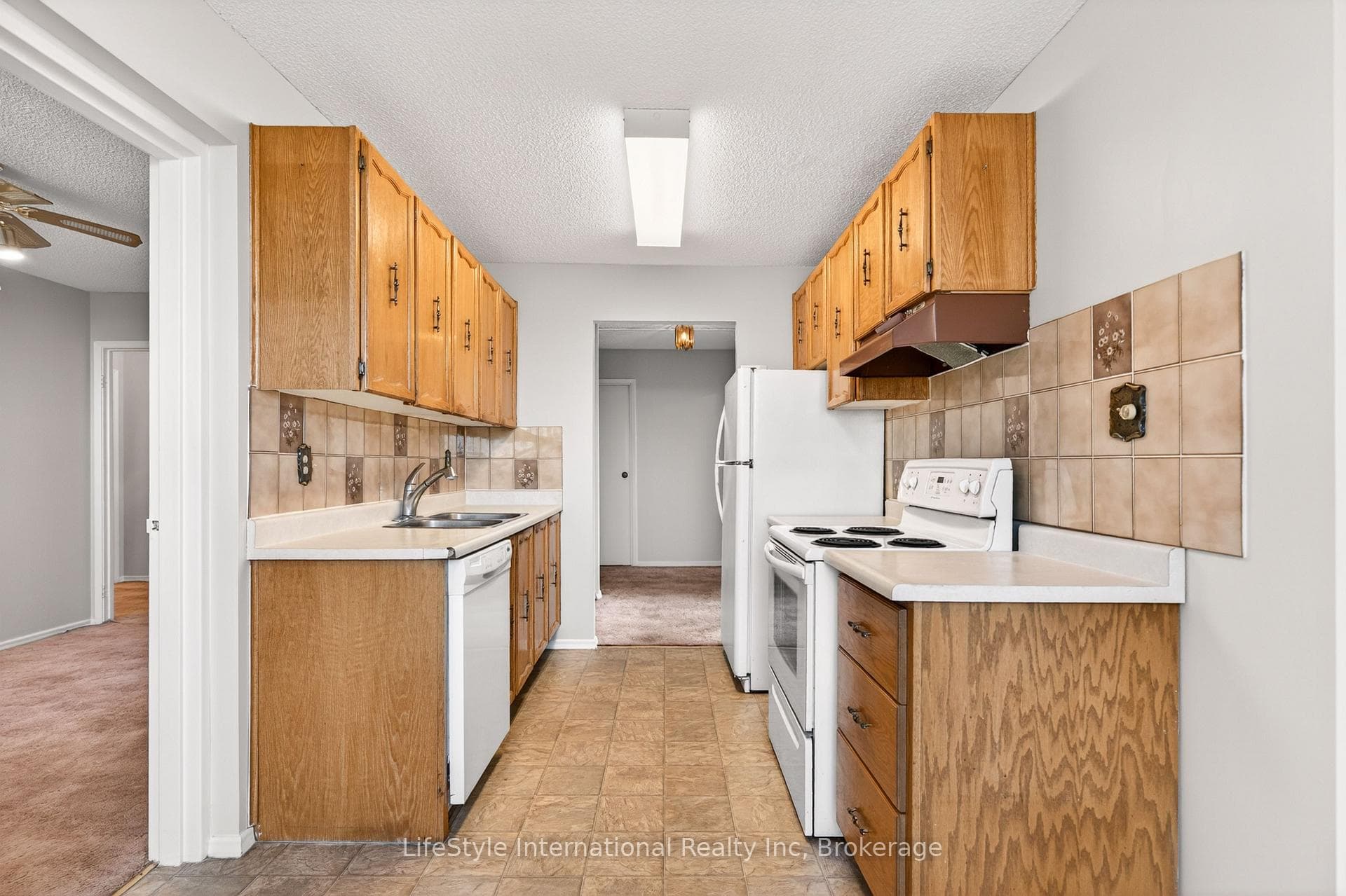 19 Woodlawn Road Unit 512 photo 18