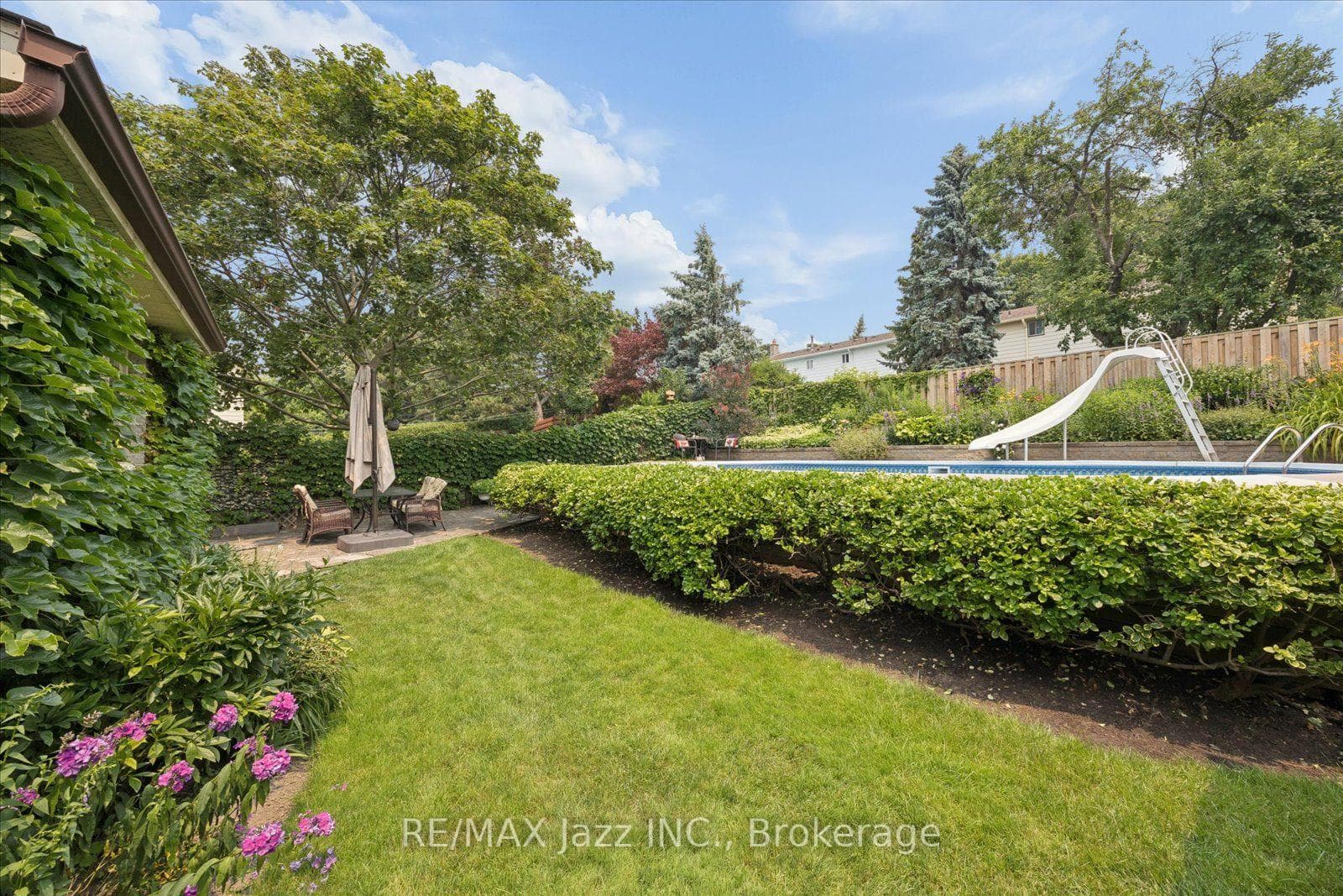 38 Trinity Crescent photo 40