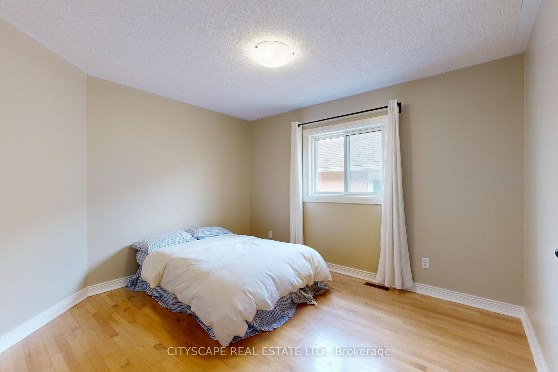5399 McFarren Boulevard photo 29