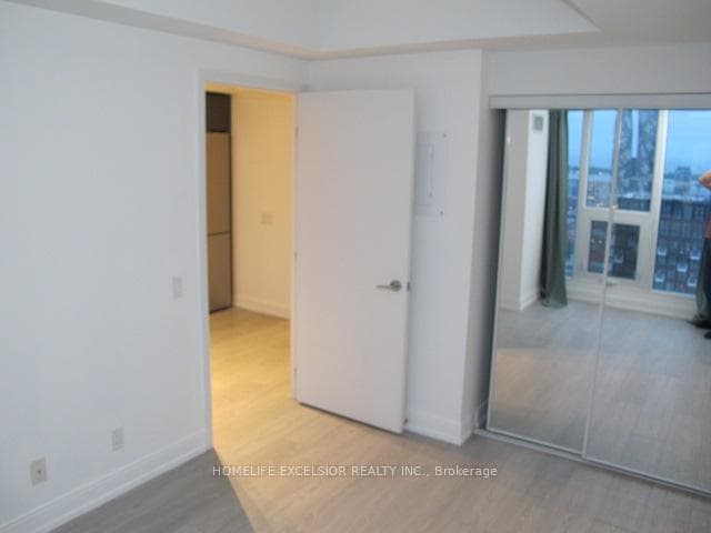 181 Dundas Street Unit 4307 photo 11
