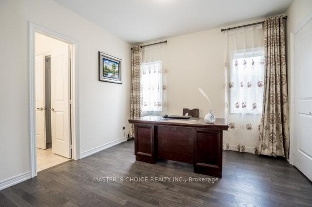 33 Leary Crescent photo 9