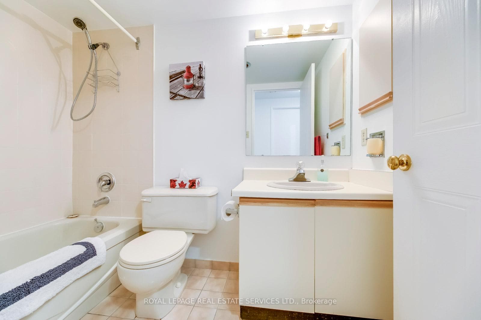 1110 Walden Circle Unit PH05 photo 25