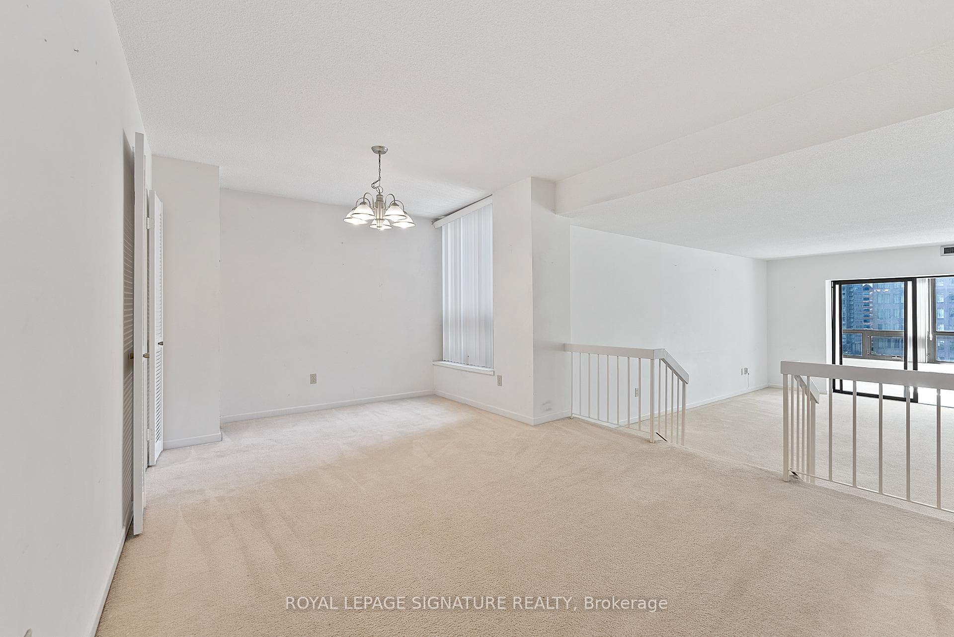 62 Wellesley Street Unit 1001 photo 8