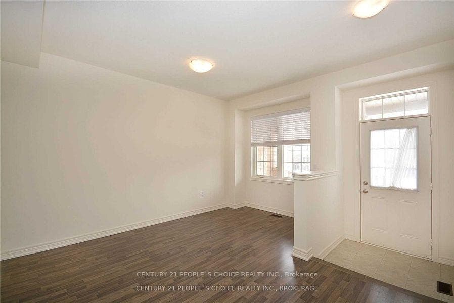 66 Holbrook Court photo 11