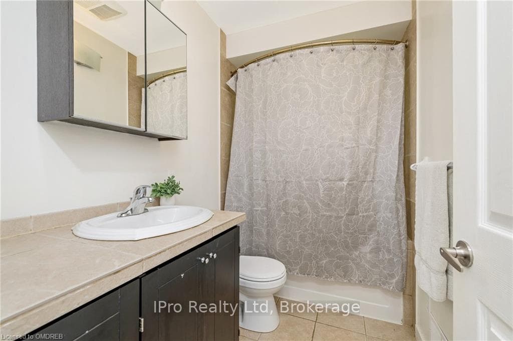 173 PRINCE CHARLES Drive photo 23