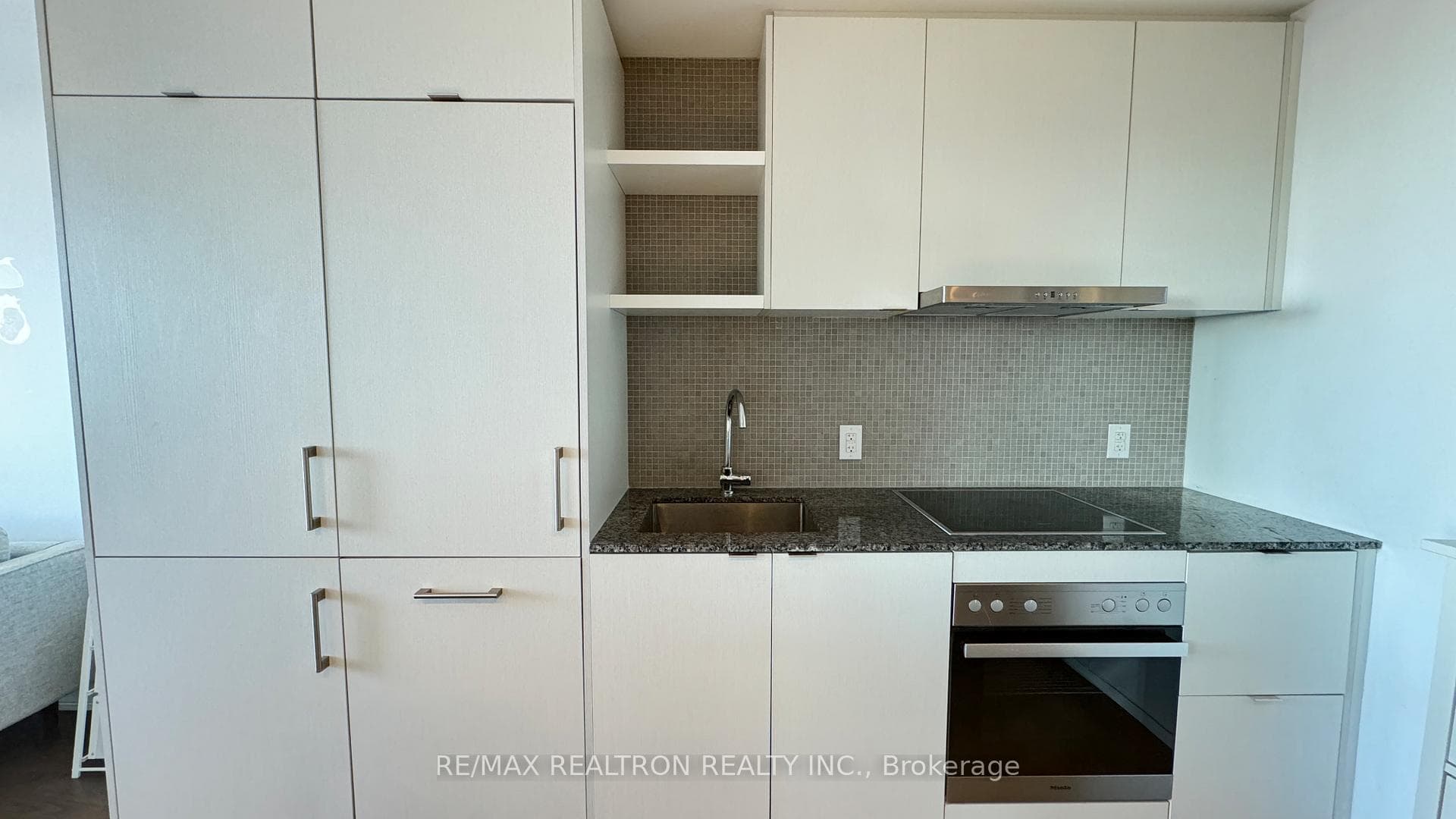 88 Harbour Street Unit 6603 photo 4