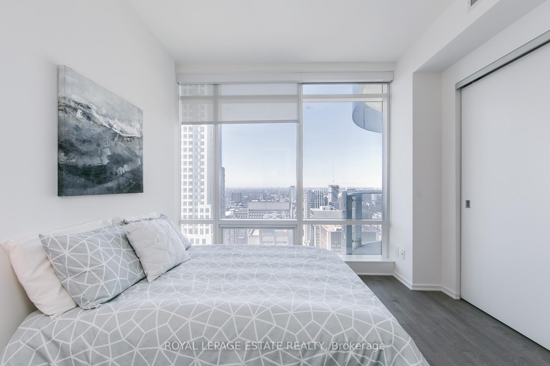 1 Bloor Street Unit 3010 photo 10