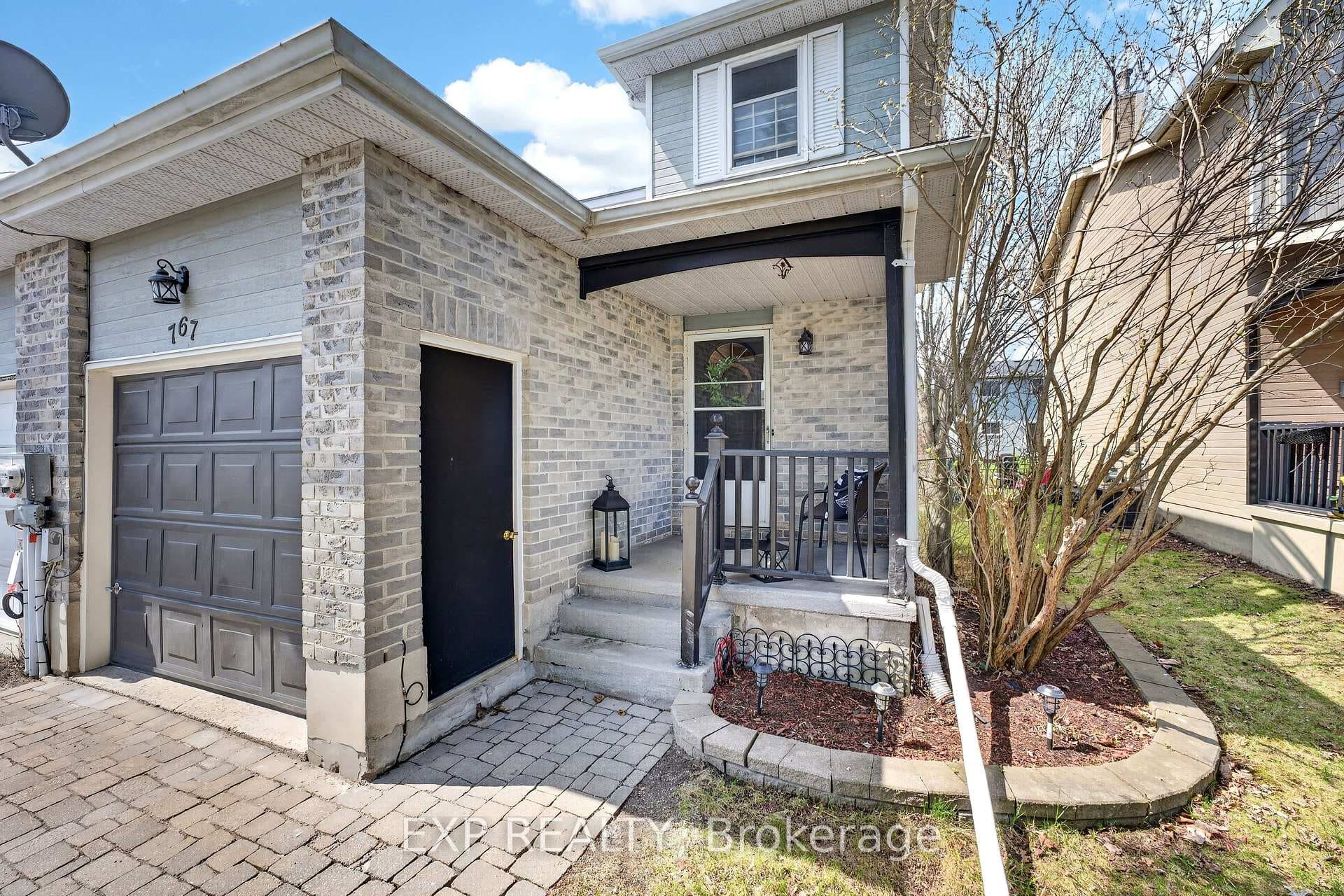 767 Littlestone Crescent photo 1