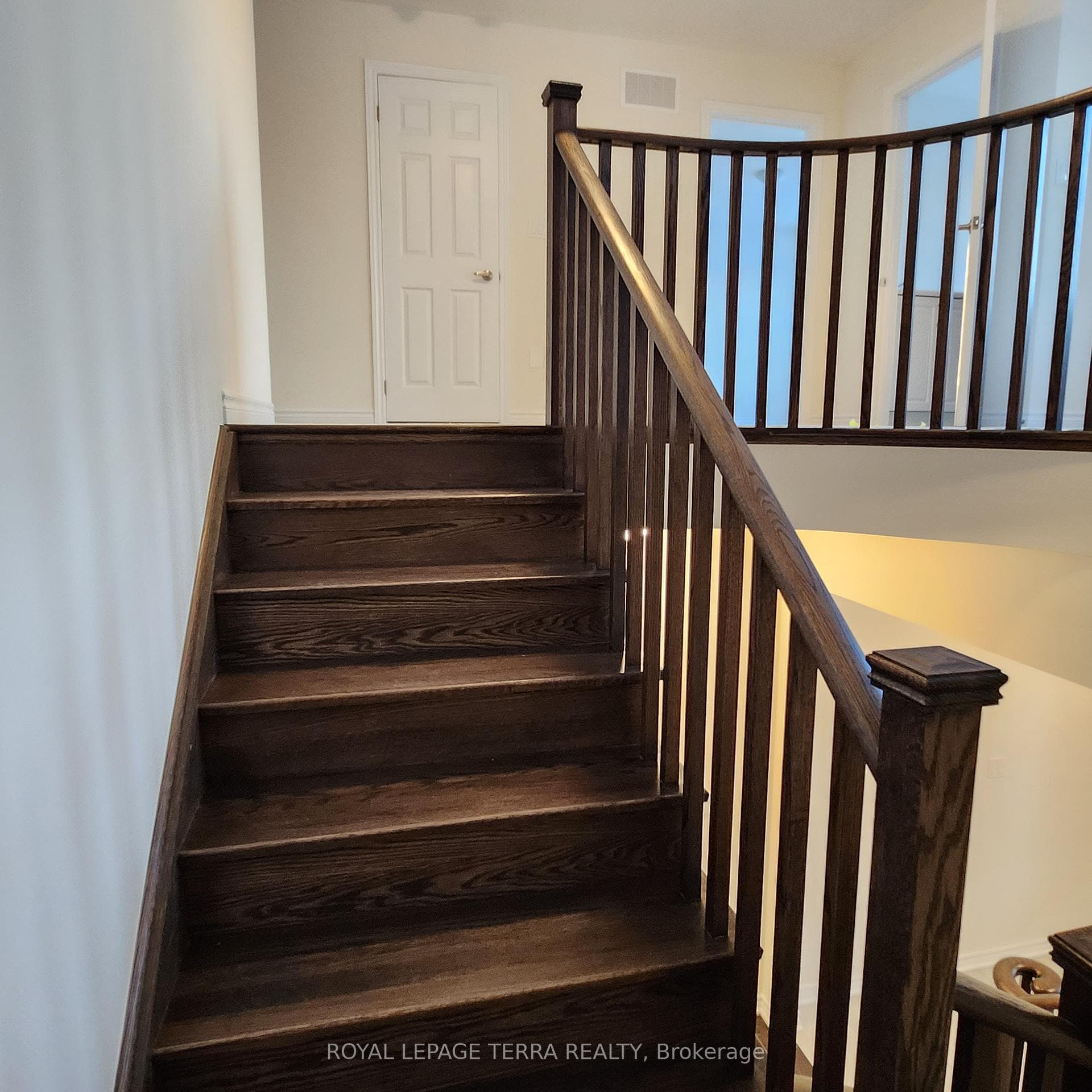 338 Fleetwood Drive photo 14