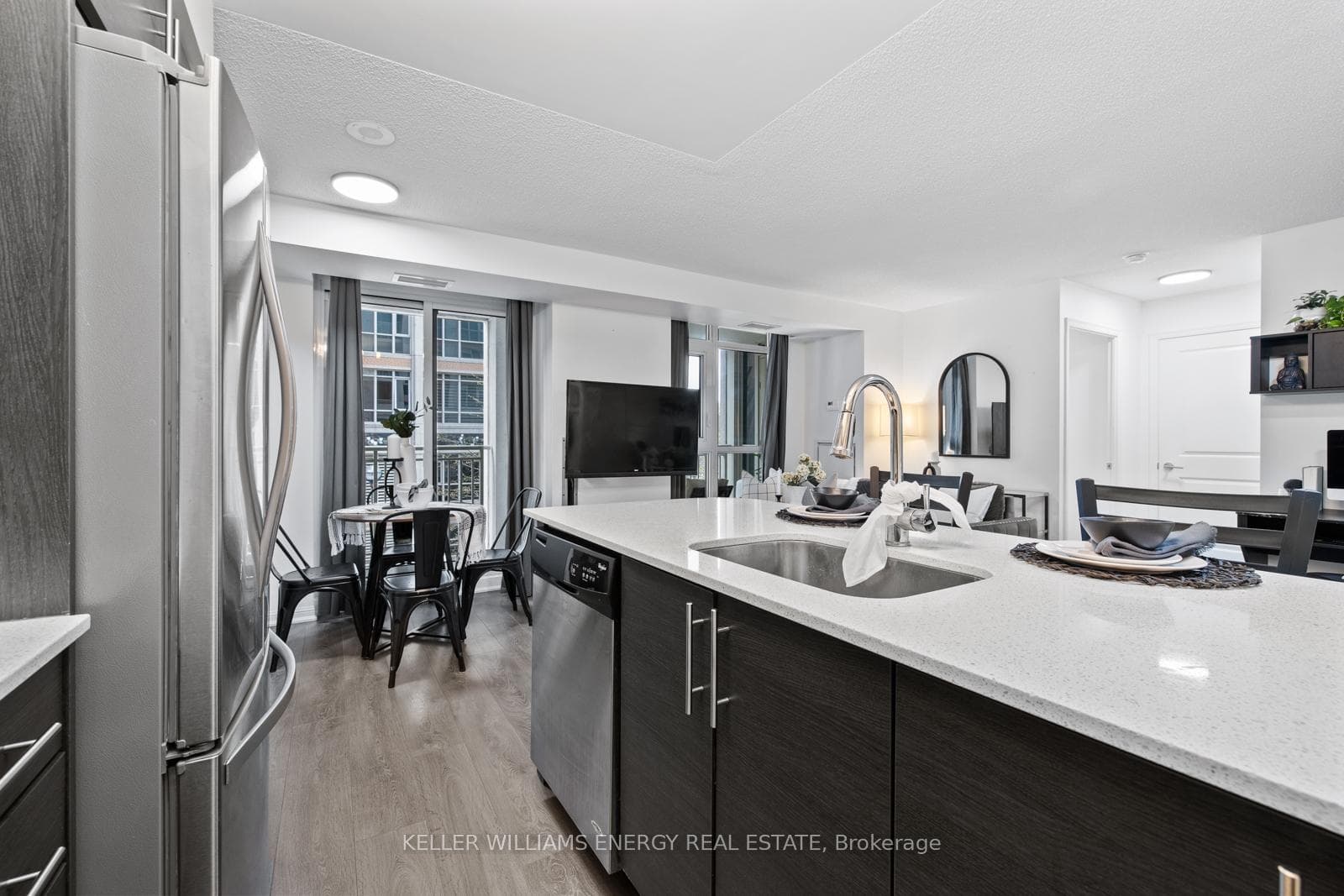35 Bastion Street Unit 308 photo 6