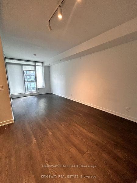 1928 lakeshore Boulevard Unit 2606 photo 3