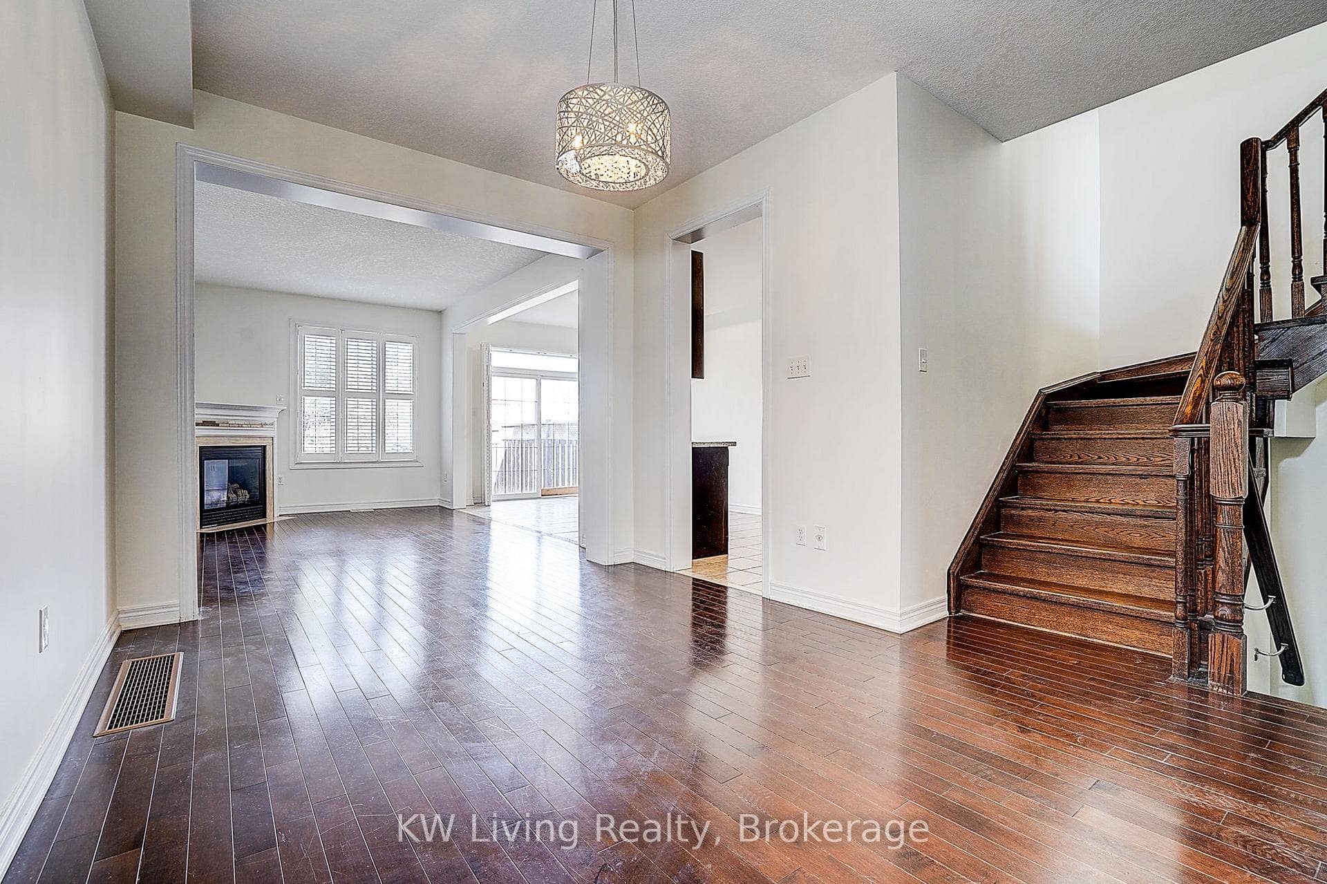 1237 Craigleith Road photo 11