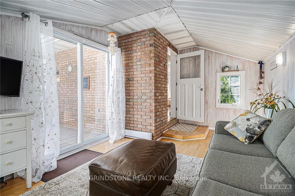 5145 FARMERS Way photo 11