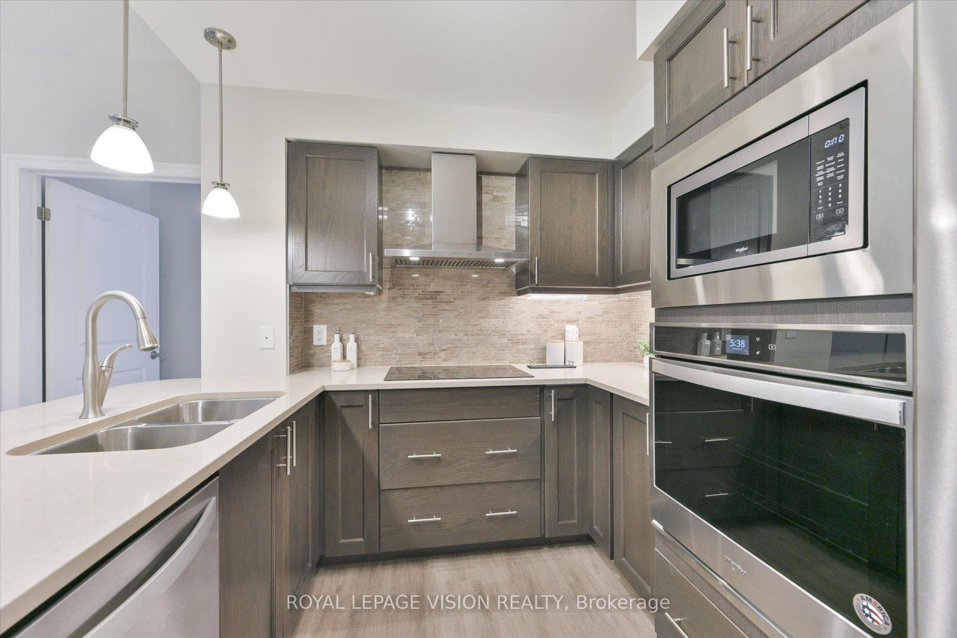 440 William Graham Drive Unit 403 photo 12