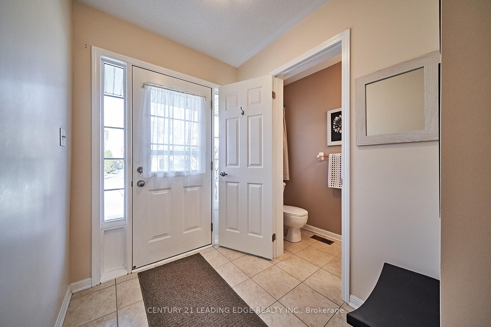 22 Dougherty Crescent photo 5