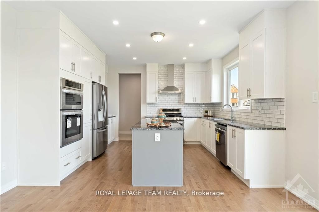838 Mercier Crescent photo 6