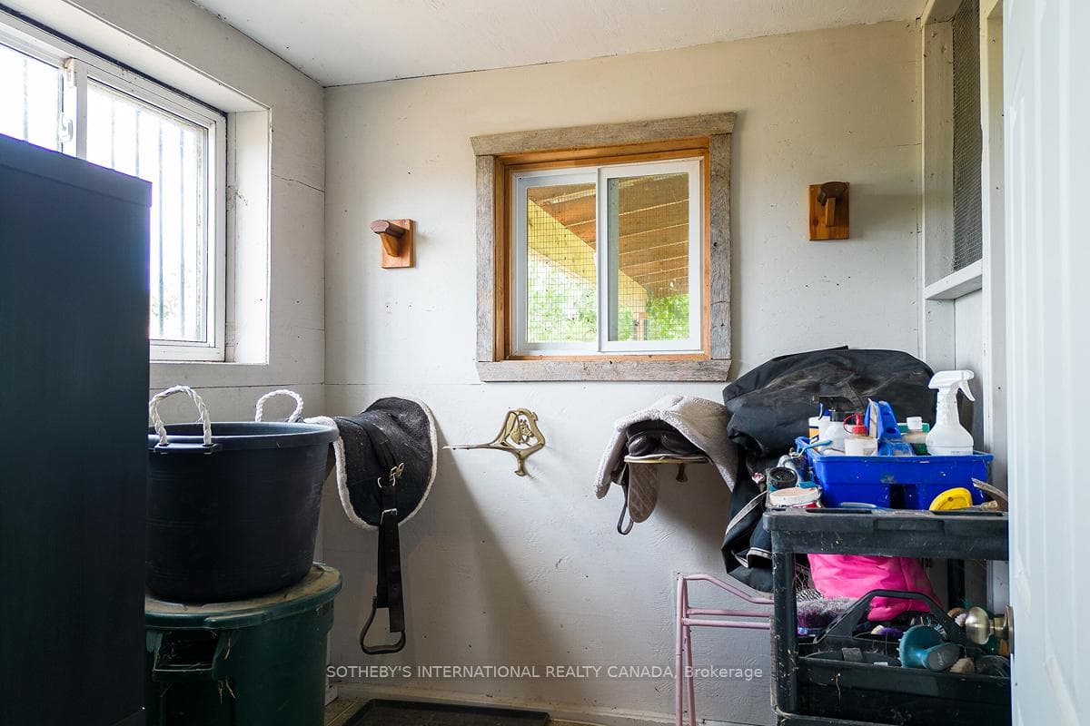 553291 Grey 23 Road photo 38