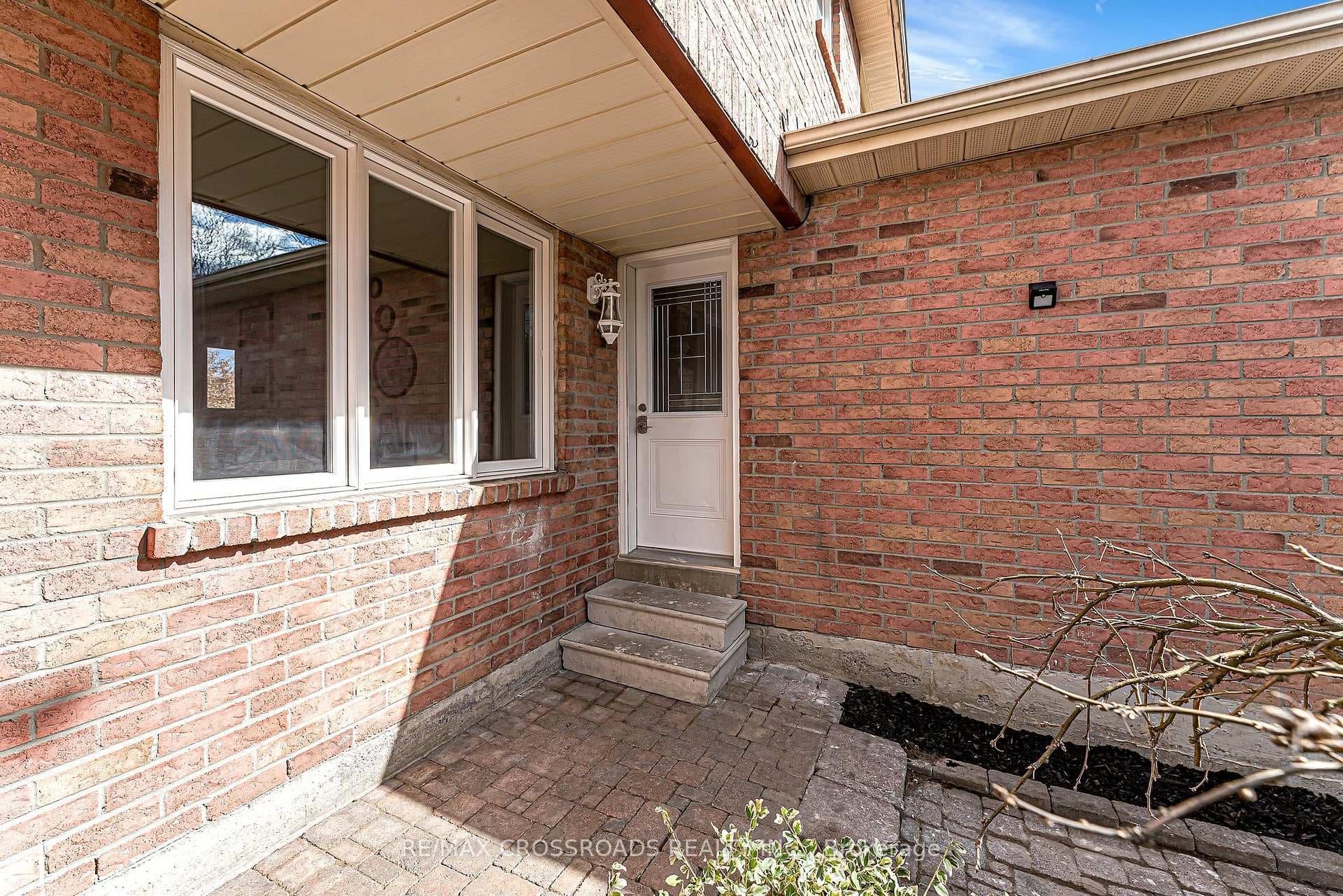 129 Daniels Crescent photo 2