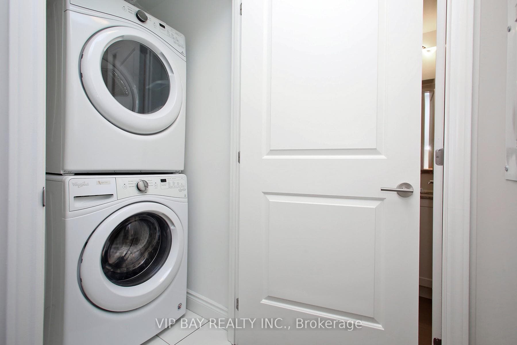 9618 Yonge Street Unit 1608 photo 23