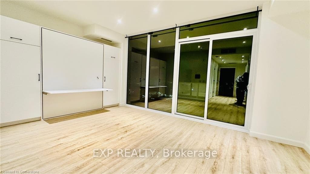 741 King Street Unit 1009 photo 8