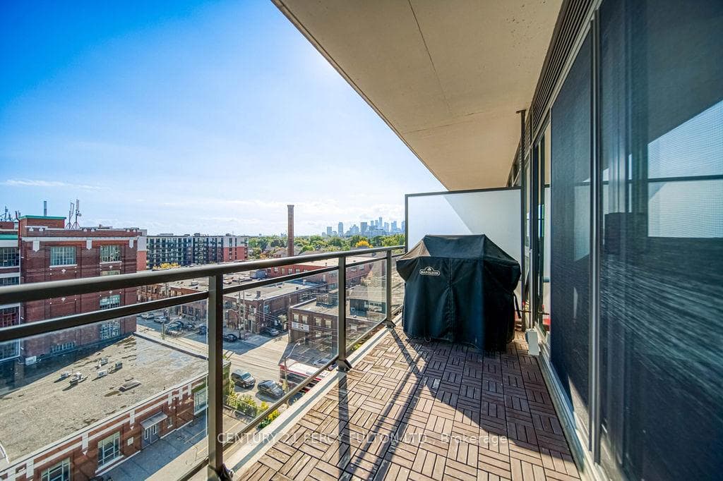 319 Carlaw Avenue Unit 816 photo 20