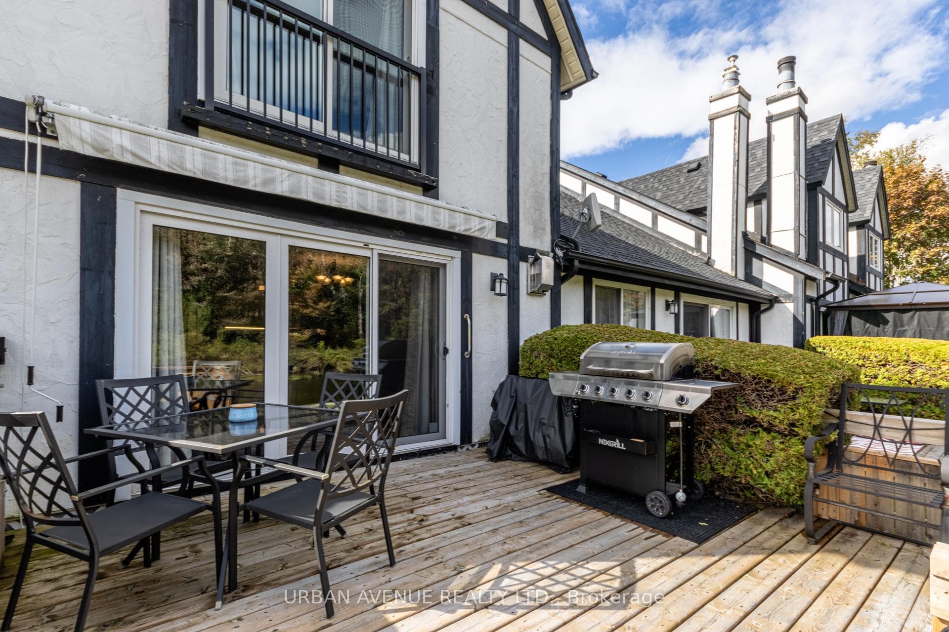 BACK DECK