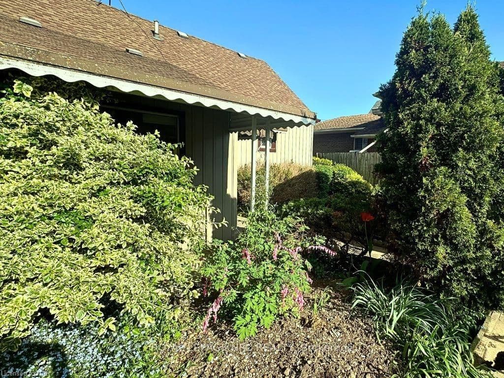 22 SANTONE Avenue photo 28