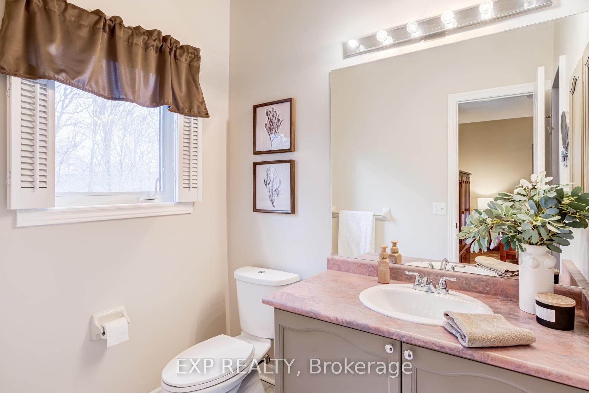 13 Blueberry Hill Court photo 24