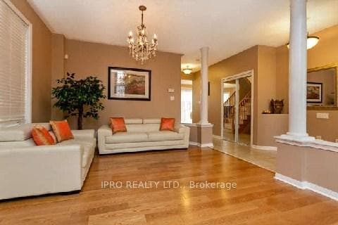 6210 Miriam Way photo 2