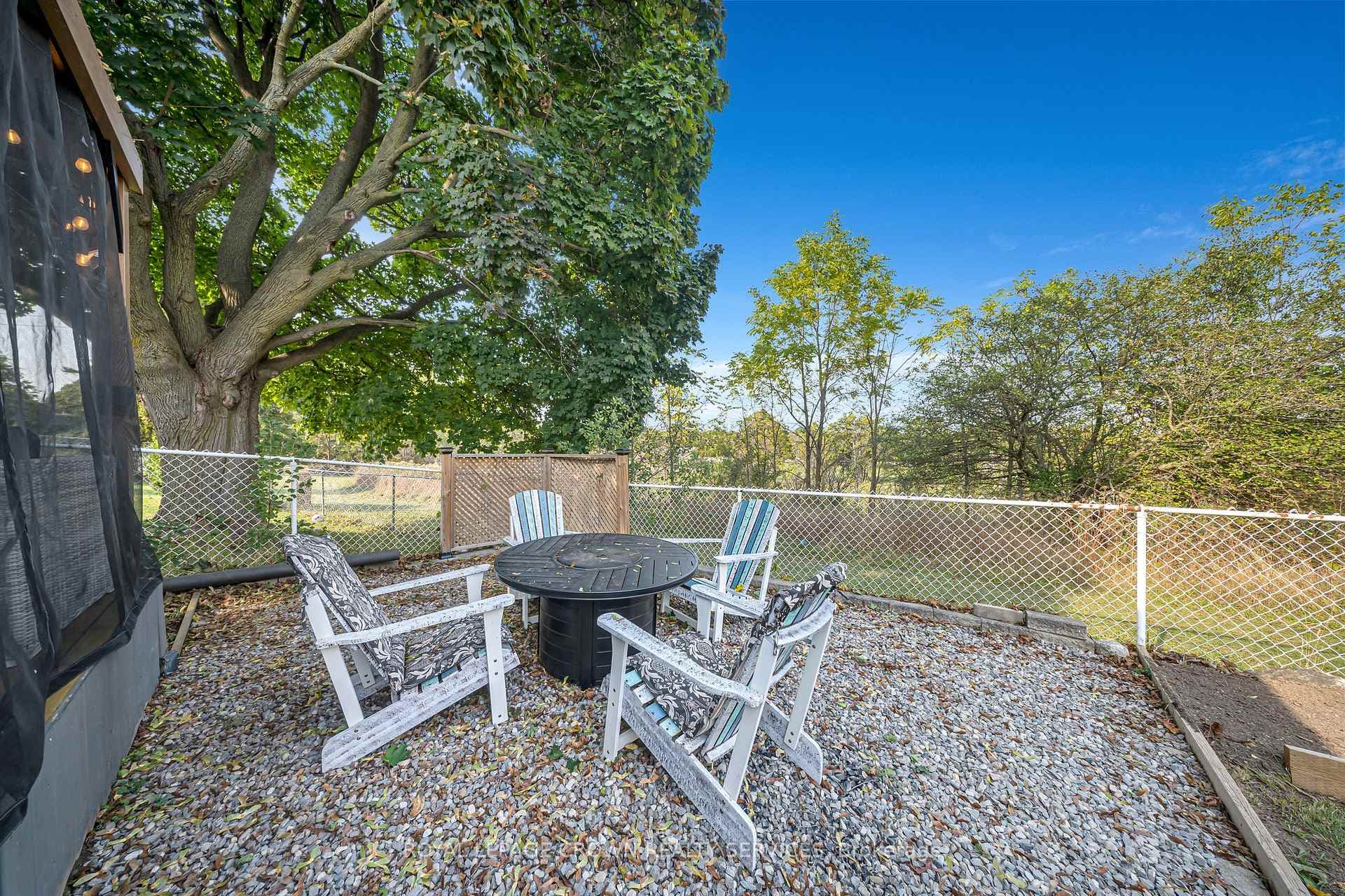 7 Woodland Drive photo 30
