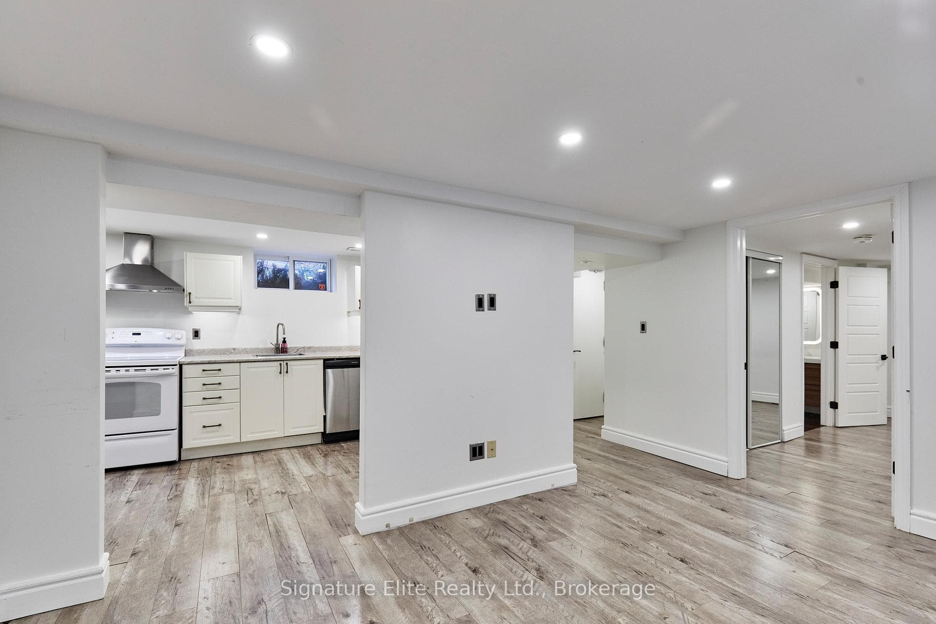 371 O'connor Drive Unit Bsmt photo 2