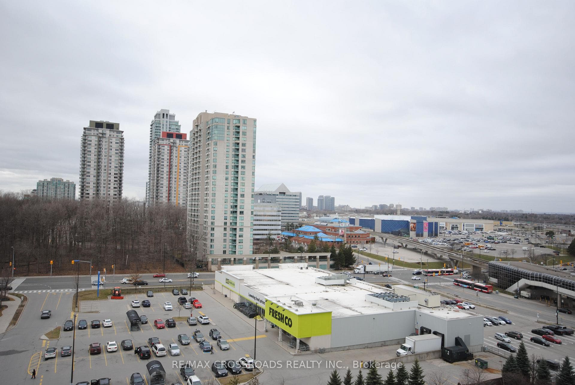 68 Grangeway Avenue Unit 1502 photo 16