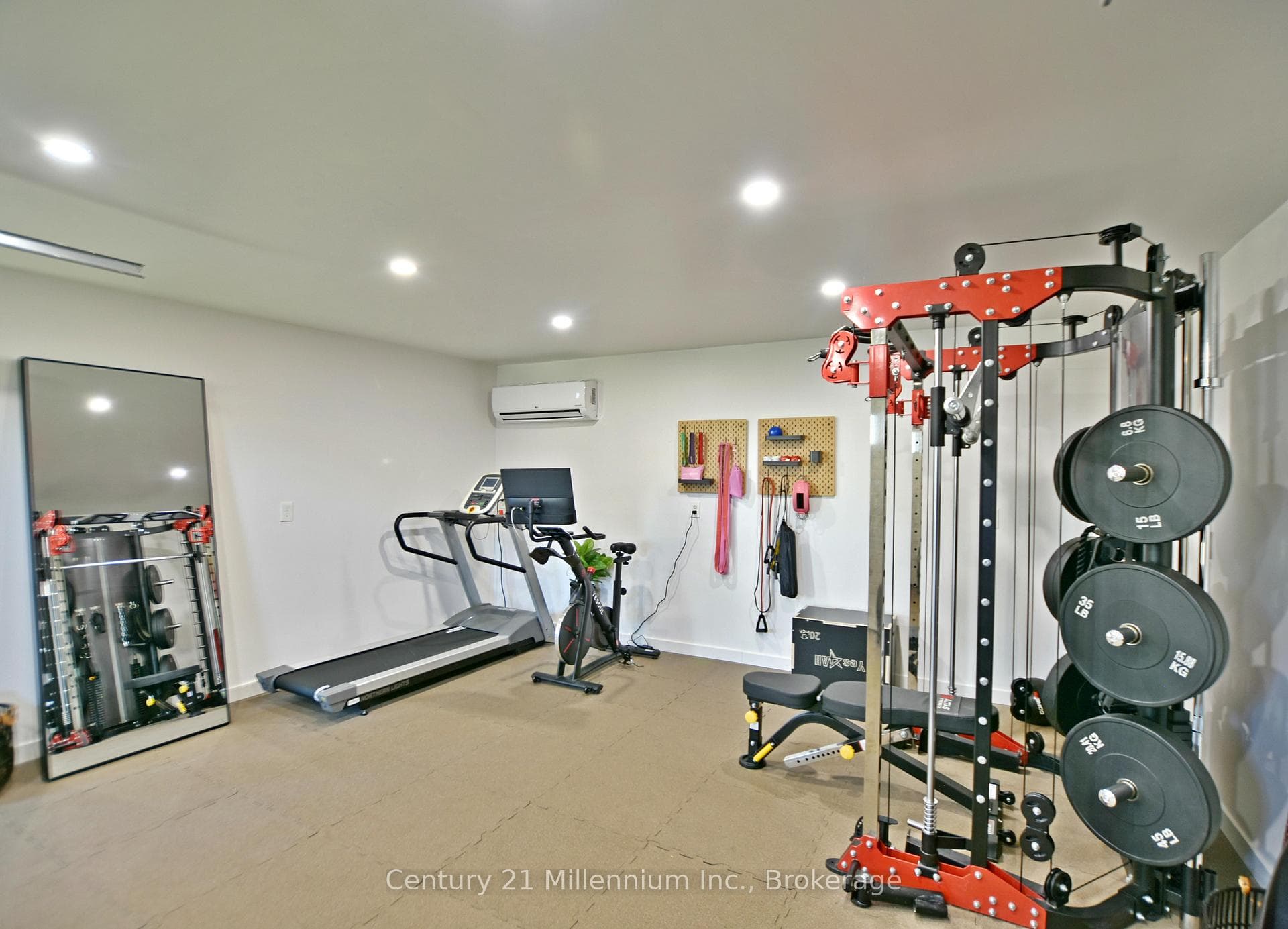 453 Birch Street photo 30