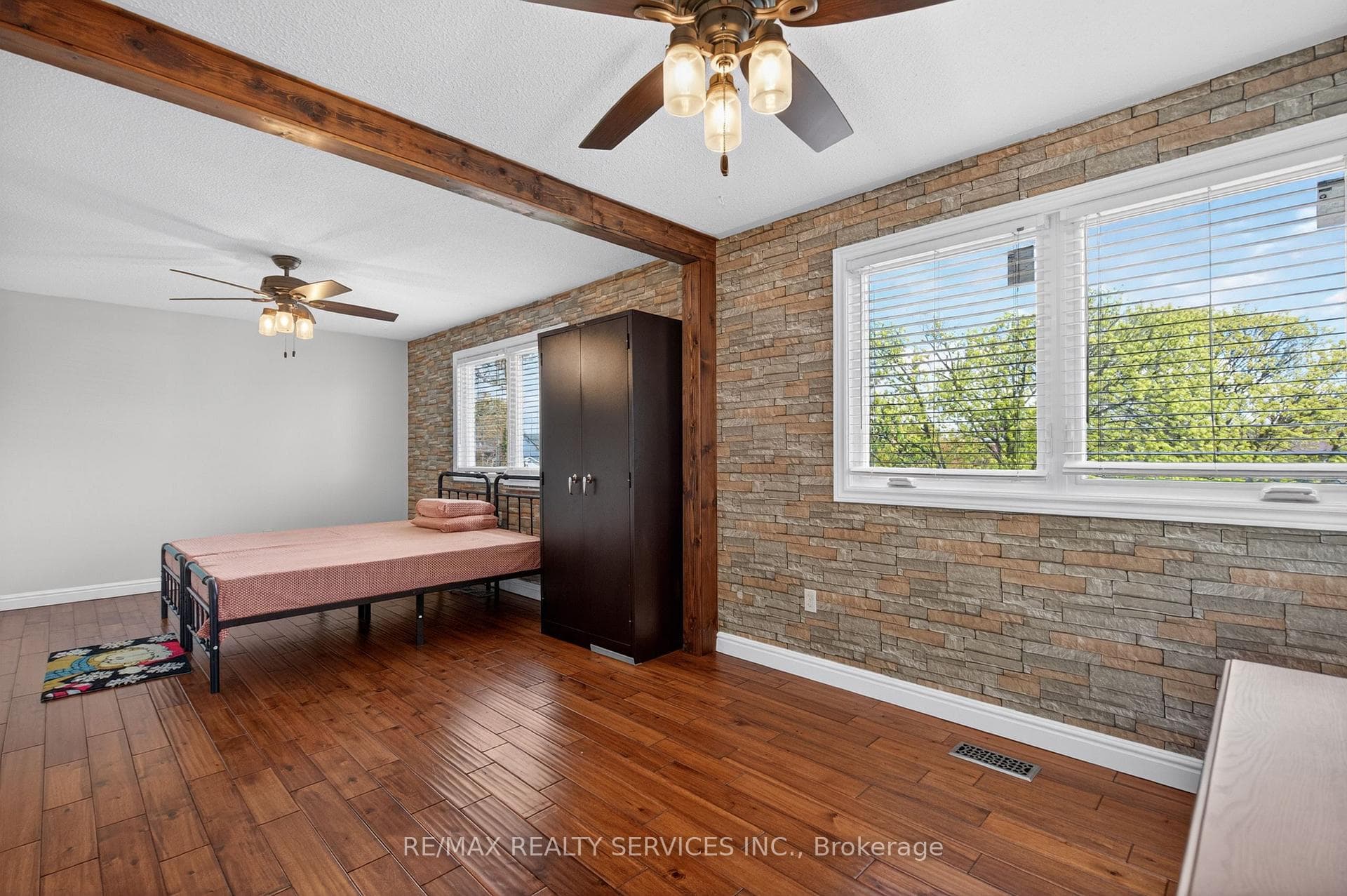 2 Dunbar Drive photo 29