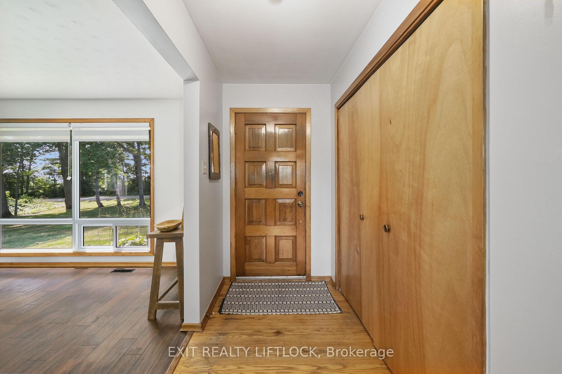 8605 Gilmour Road photo 4