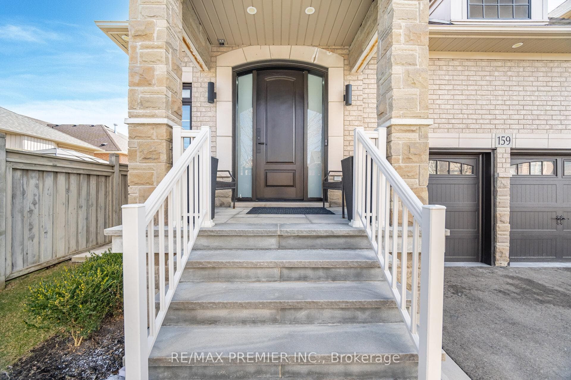 159 Lormel Gate photo 3
