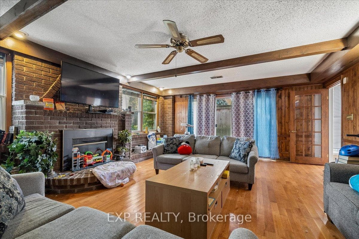 80 Maclennan Avenue photo 30