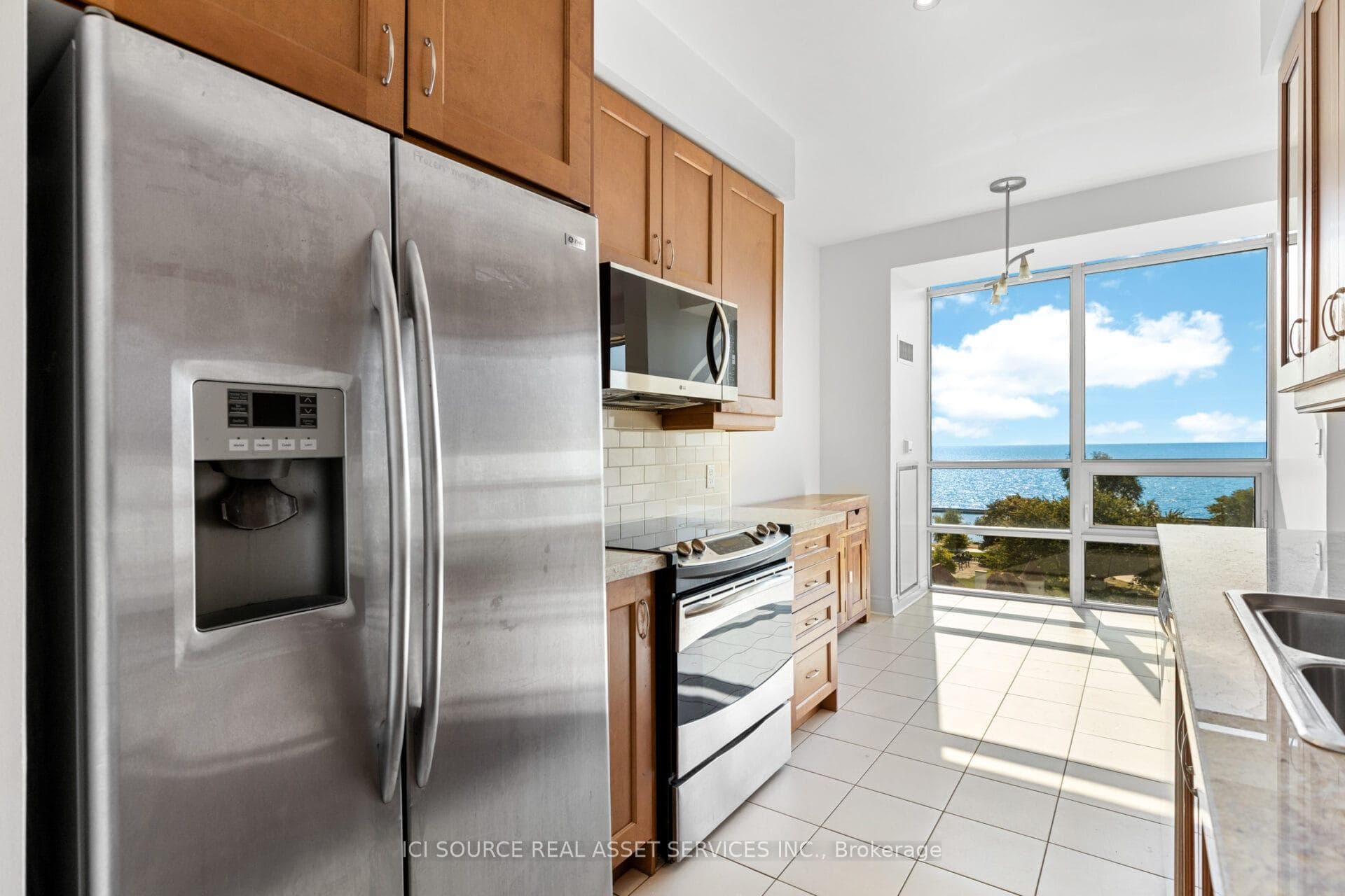 1910 Lake Shore Boulevard Unit 708 photo 14