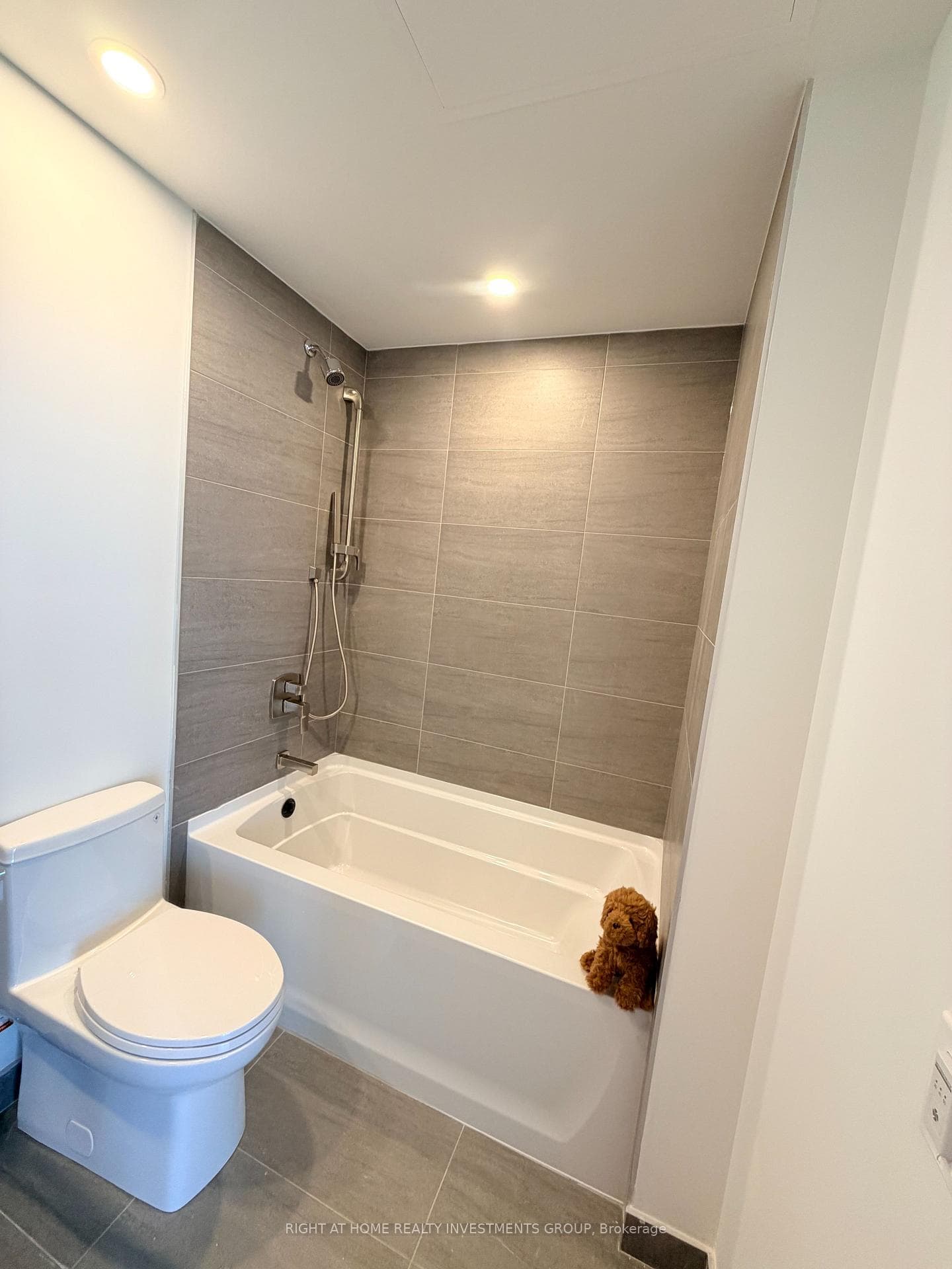 1 Fairview Road Unit 2902 photo 23