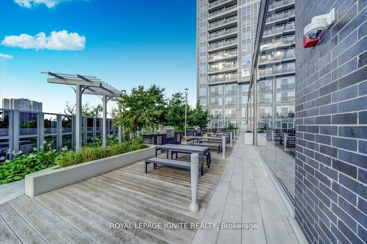 275 Village Green Square Unit 2719 photo 14