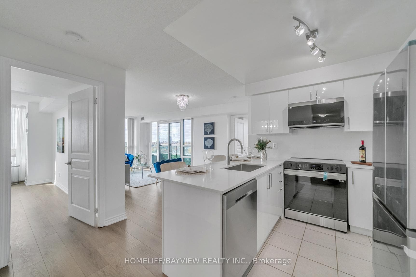 509 Beecroft Road Unit 1209 photo 8