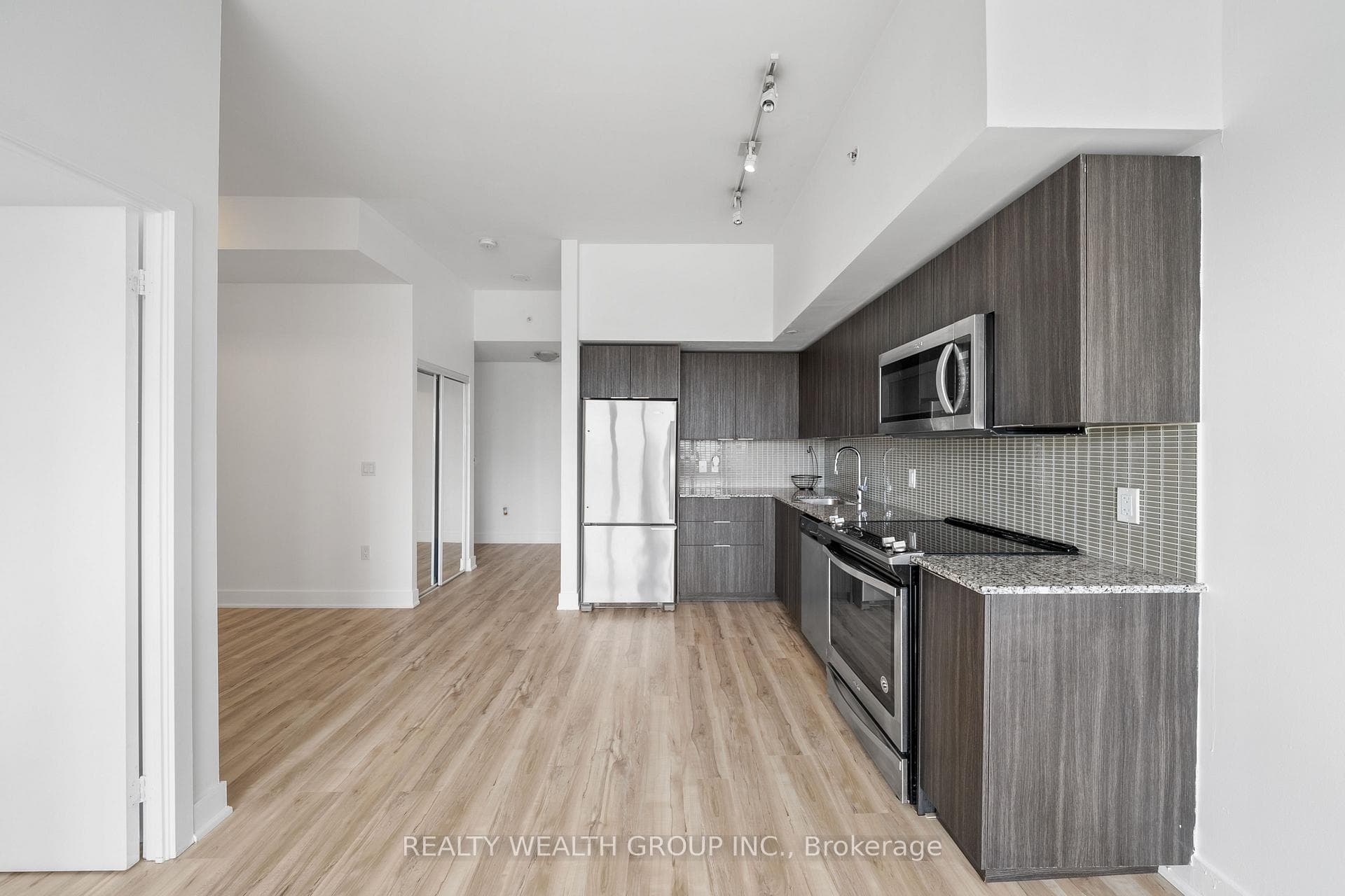 30 Shore Breeze Drive Unit 1312 photo 14