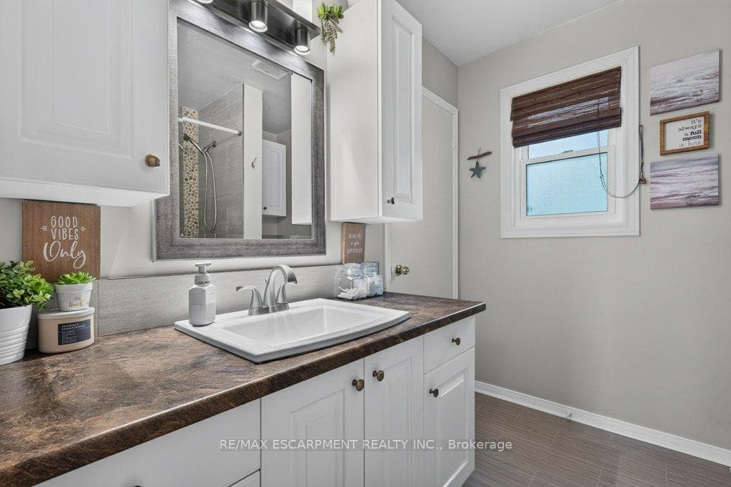 55 Kerman Avenue Unit 55 photo 28